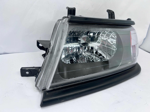 Faro Izq Mitsubishi Montero Sport 2003 2004 2005 2006 Taiwn Foto 2