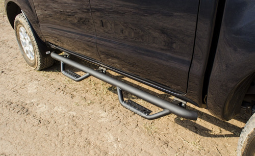 Estribos Dominator D2 Sidesteps Nissan Titan 2004-2015 King Foto 2