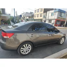 Kia Cerato Full Equipado