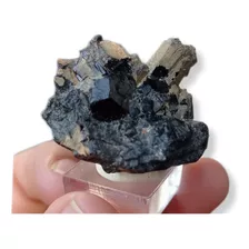 Granate Negro O Melanita / Bruto / Mineral De Colección 