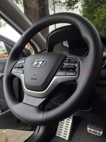 Funda Cubre Volante Hyundai Elentra Accent 2017-2021 En Piel Foto 2