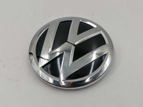 Emblema Generico Para Parrilla Jetta Mk6 2015 A 2019 Foto 3