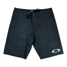 Bermuda Oakley Basic Boardshort Blackout Para Agua 