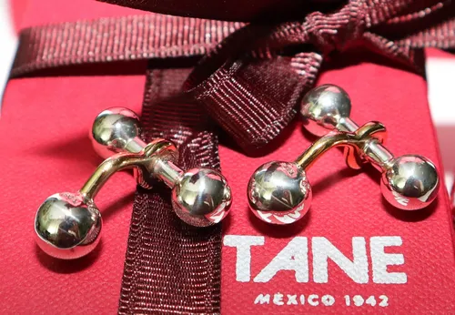 Segunda imagen para búsqueda de mancuernillas ferragamo originales