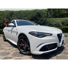 Alfa Romeo Giulia Quadrifoglio V6 505hp 2018