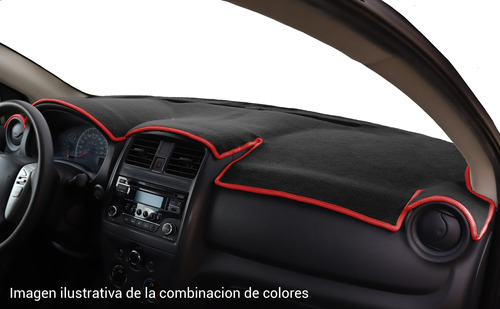 Cubretablero Bordado Pontiac G5 2005 / 2010. Foto 6