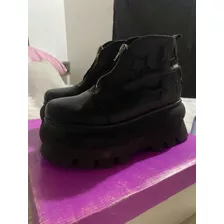 Botas De Sofia De Grecia. Igual A Nuevas