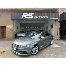 Audi S3 S - Tronic.