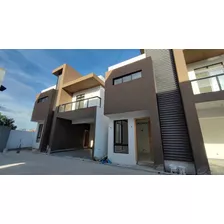 Venta De Casa Nueva En La Autopista De San Isidro Prado