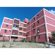 Rah Lara Vende Practico Y Conservado Apartamento Ubicado En Zona Oeste De Barquisimeto-lara