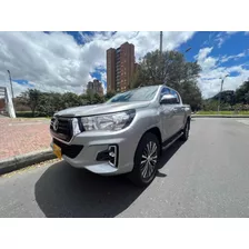 Toyota Hilux 2.4 4x4 Td Mt 