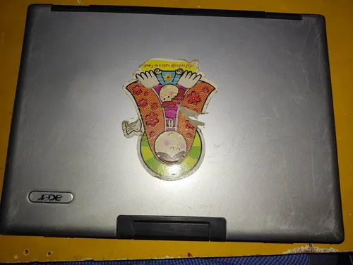 Tercera imagen para búsqueda de acer aspire one...pantalla rota para reparar