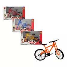 2 (duas) Bicicletas Veiculo De Brinquedo Super Bike P Boneco