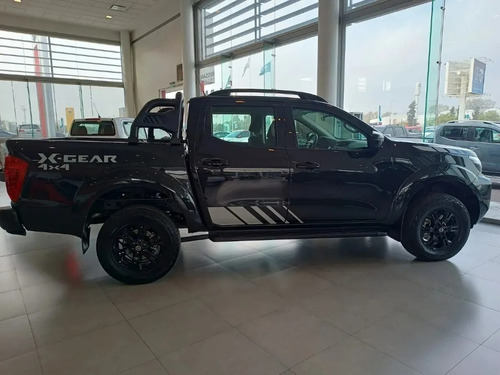 Nissan Frontier X Gear 4x4 At