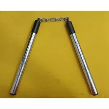 Santiekwan E Nunchaku