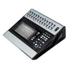 Qsc Mezcladora Digital Touchmix 30 Pro, 32 Canales.