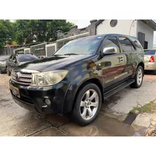 Toyota Fortuner 2.7 Sr5 2010 Automatica, Gasolina, 4x4.