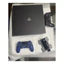 Consola Playstation 4 Pro Sony Slim De 1 Tb, Color Negro