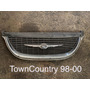 Parrilla Chrysler Town And Country 98-20