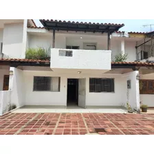 Venta Aparto - Quinta Remodelado Trigal Norte Valencia Conjunto Cerrado