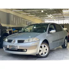 Renault Megane Dynamic Sedan - 2.0 - Manual