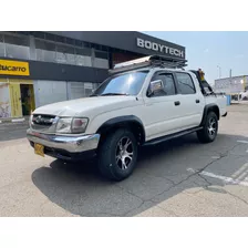 Toyota Hilux Et