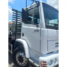 Mercedes Benz 1718 4x2 Ano 2011 Na Carroceria 