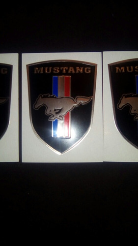 Escudo Ford Mustang Foto 5