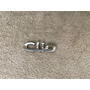 Emblema De Cajuela O Tapa De Cilindro Renault Clio Detalles