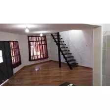 Casa En Alquiler, 1 Dormitorio, 1 Baño, 2 Plantas, Santiago Sierra, Cerrito.