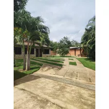 Mini Finca Parcela En El Safari Carabobo Casa Moderna Con Pozo Y Piscina Jose Felix