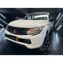 Mitsubishi L200 Sportero 2.500cc Diesel 4x4 M/t 2019