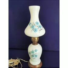Excelente Lámpara En Opalina Con Flores Azules