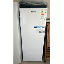 Freezer Vertical Siam (154 Lts)