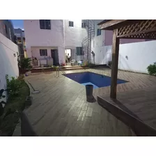 Casa Con Piscina En Aut. San Isidro