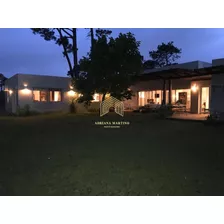 Hermosa Casa Ubicada En El Exclusivo Barrio Cerrado En Punta Del Este.