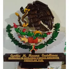Escudo Nacional Mexicano En Base 
