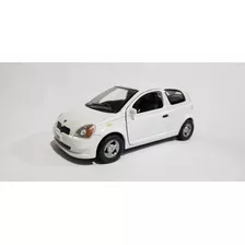 Miniatura Do Toyota Vitz - 1999 - Sunnyside - 1:25