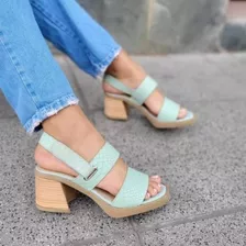 Sandalias De Cuero Verde Benetton