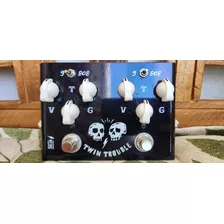 Pedal Drive Aura Amps Twin Trouble