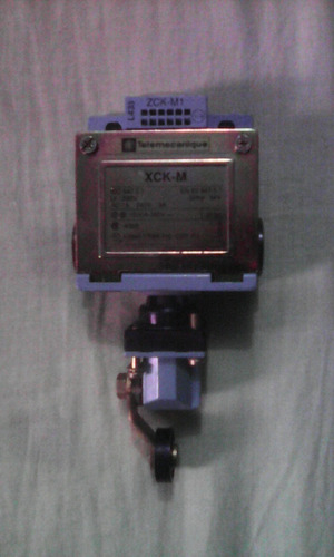 Fin De Carrera Interruptor D Posición Telemecanique Xck M115