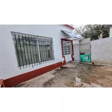 Apartamento Tipo Casa, Con Parrillero Remodelada. Muy Segura.