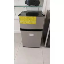 Mini Refrigerador Frigidaire Ffps3133um (3.1p³) Nueva Caja