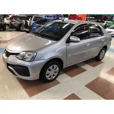 Toyota Etios 1.5 Xs Sedan 16v 2018