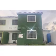 Linda Casa En Venta Amoblada En Villas Trapiche Cabudare Ev