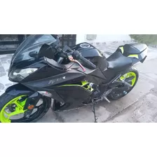 Moto Kawasaki Ninja 2014