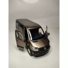 Miniatura Van Mercedes Sprinter 2015 Janela Metal E Fricção 