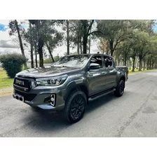 Toyota Hilux Srv