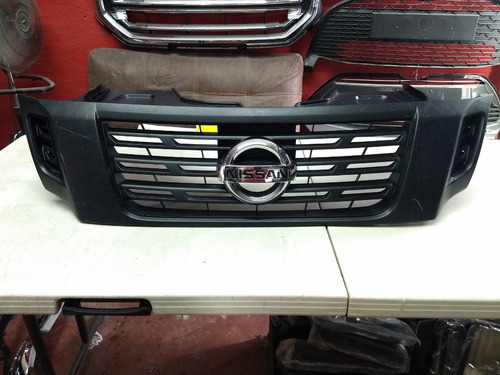 Parrilla Nissan Np300 Frontier Modelo 2016 2017 2018 2019  Foto 7