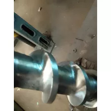 Rellenado De Tornillo Y Rectificado De Camisas Extrusora